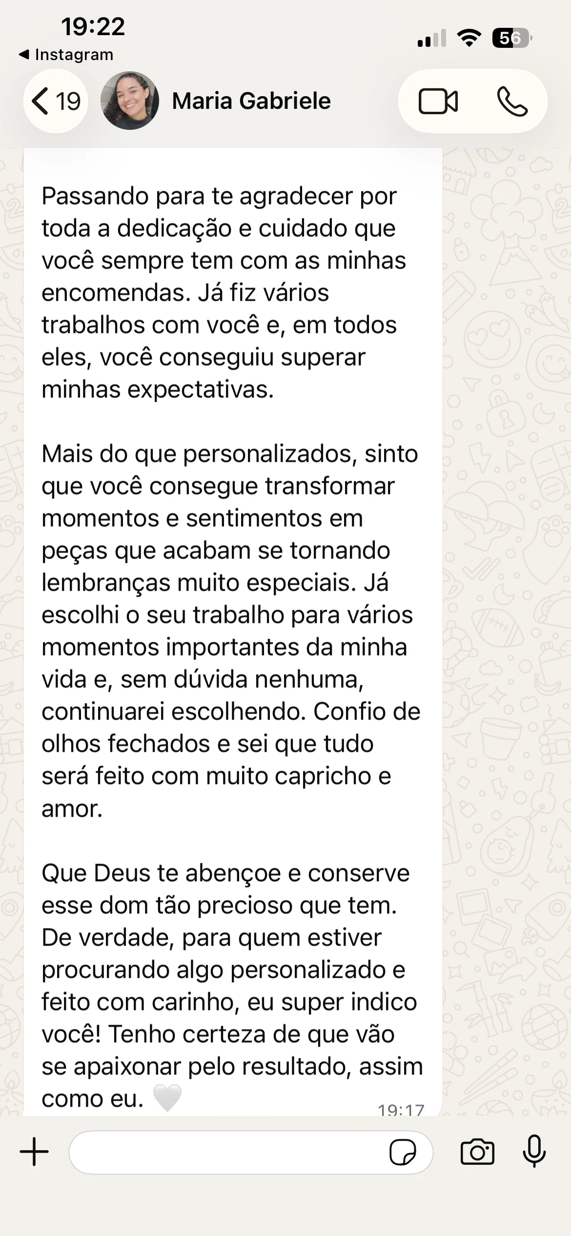Mensagem de Maria Gabriele sobre a dedicação, o cuidado e as lembranças criadas pela Rastro Ateliê